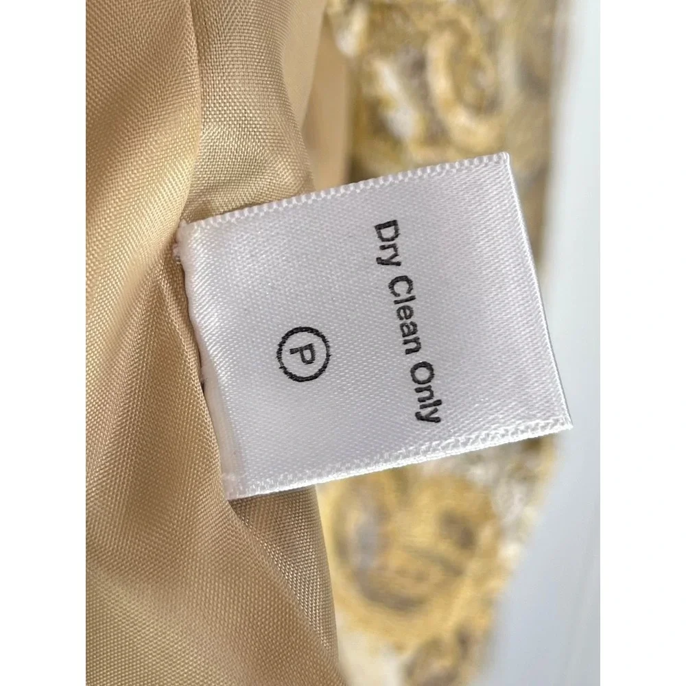Coldwater Creek Blazer Jacquard Paisley Size Medium Gold Silver Metallic Button